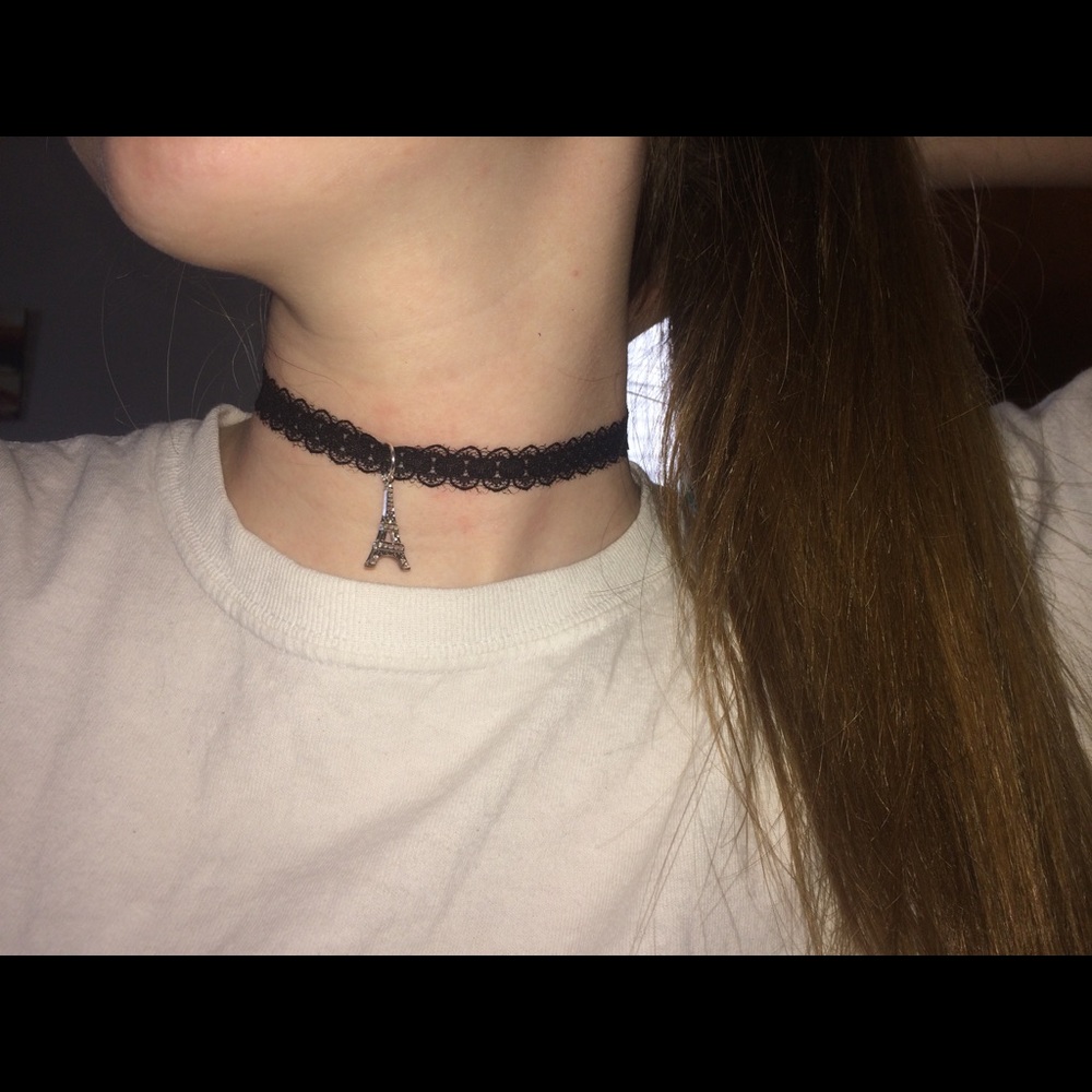 Black choker